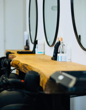 Salon de coiffure à Châteauneuf-sur-Charente près d'Hiersac, Jarnac.